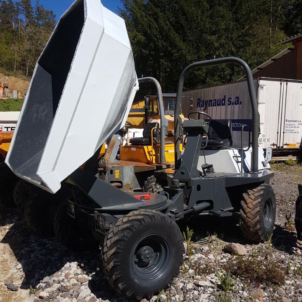 Dépôt vente de matériels agricoles et automobiles Issoire